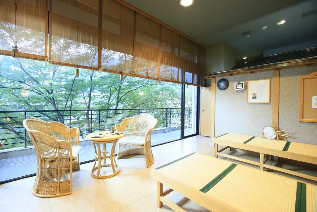 Отель Kinugawa Onsen Sanraku Никко Экстерьер фото