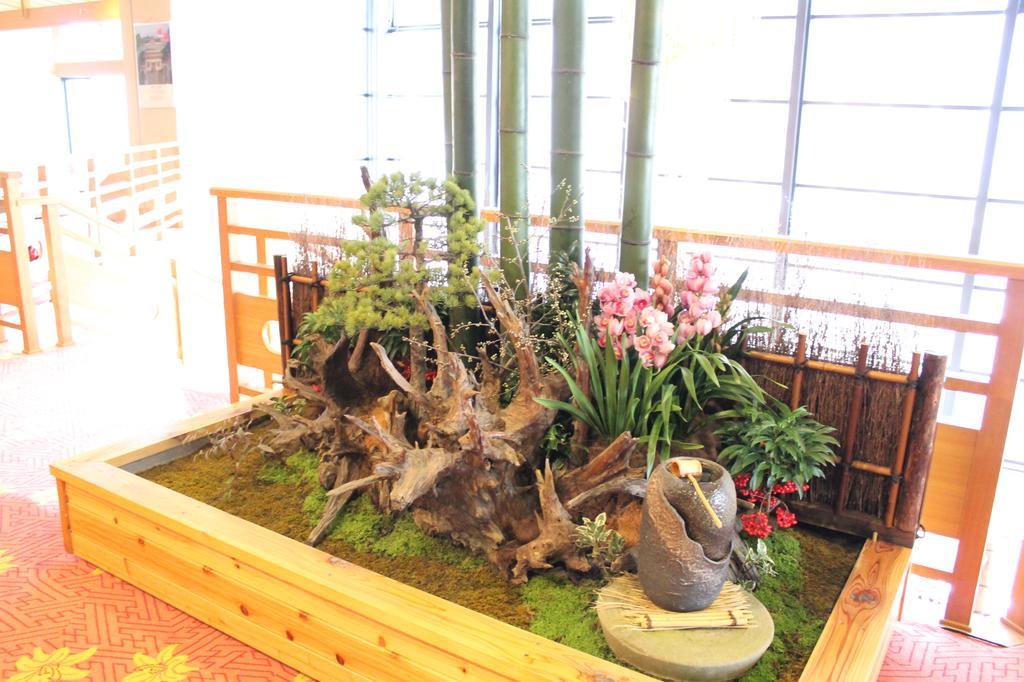 Отель Kinugawa Onsen Sanraku Никко Экстерьер фото