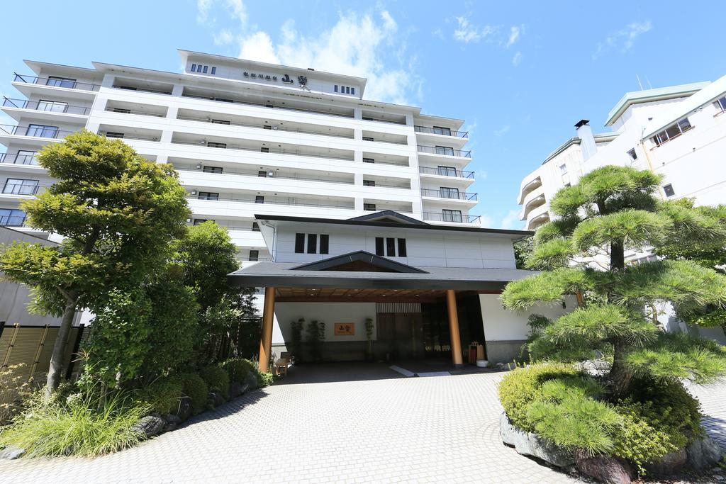 Отель Kinugawa Onsen Sanraku Никко Экстерьер фото