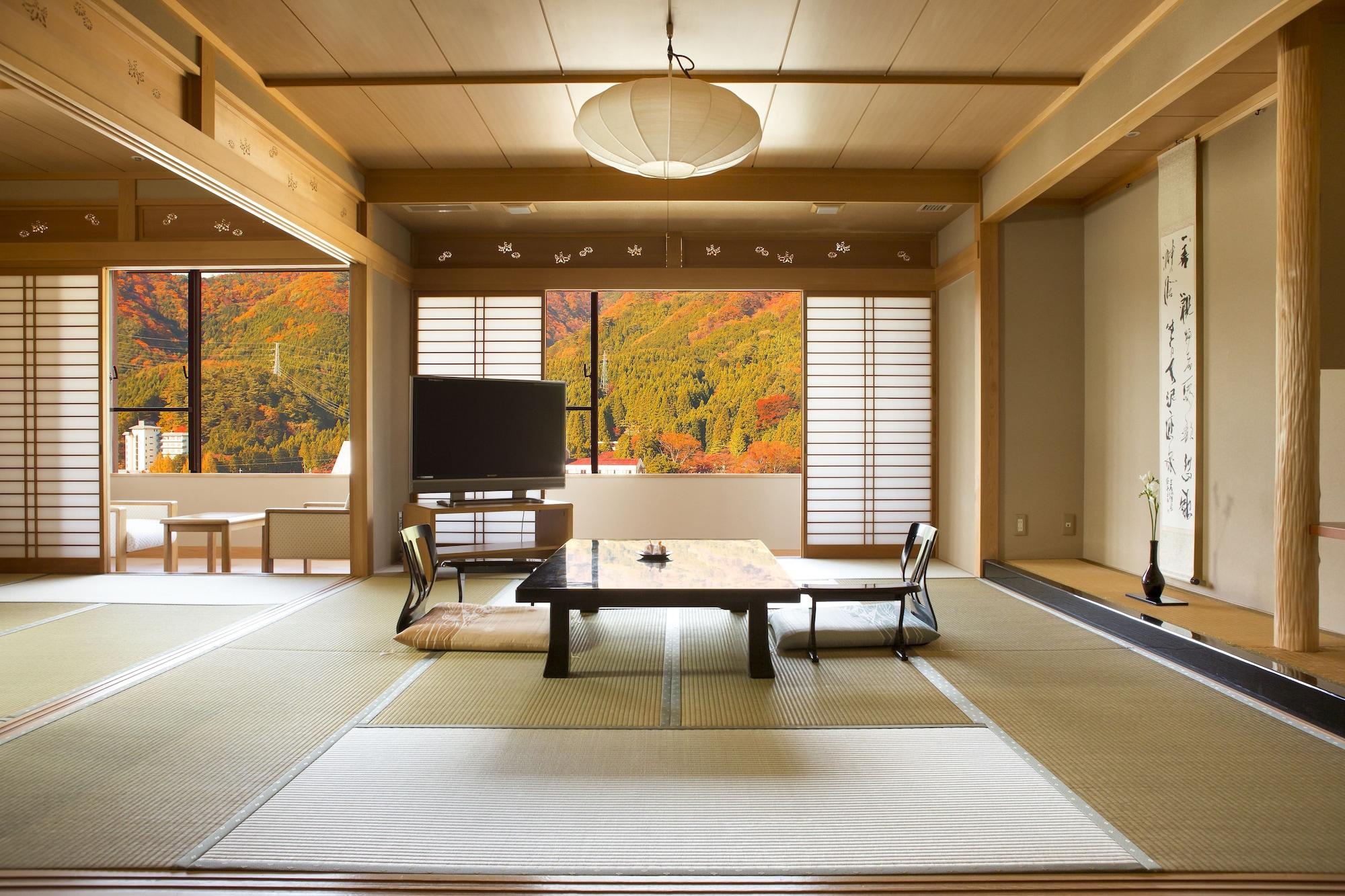 Отель Kinugawa Onsen Sanraku Никко Экстерьер фото