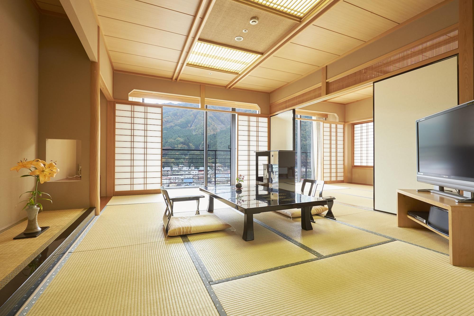 Отель Kinugawa Onsen Sanraku Никко Экстерьер фото