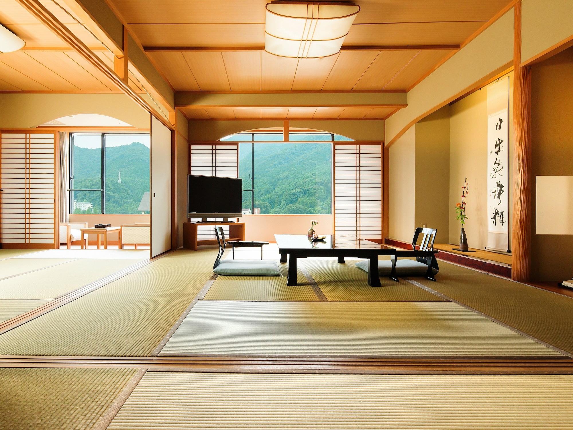 Отель Kinugawa Onsen Sanraku Никко Экстерьер фото