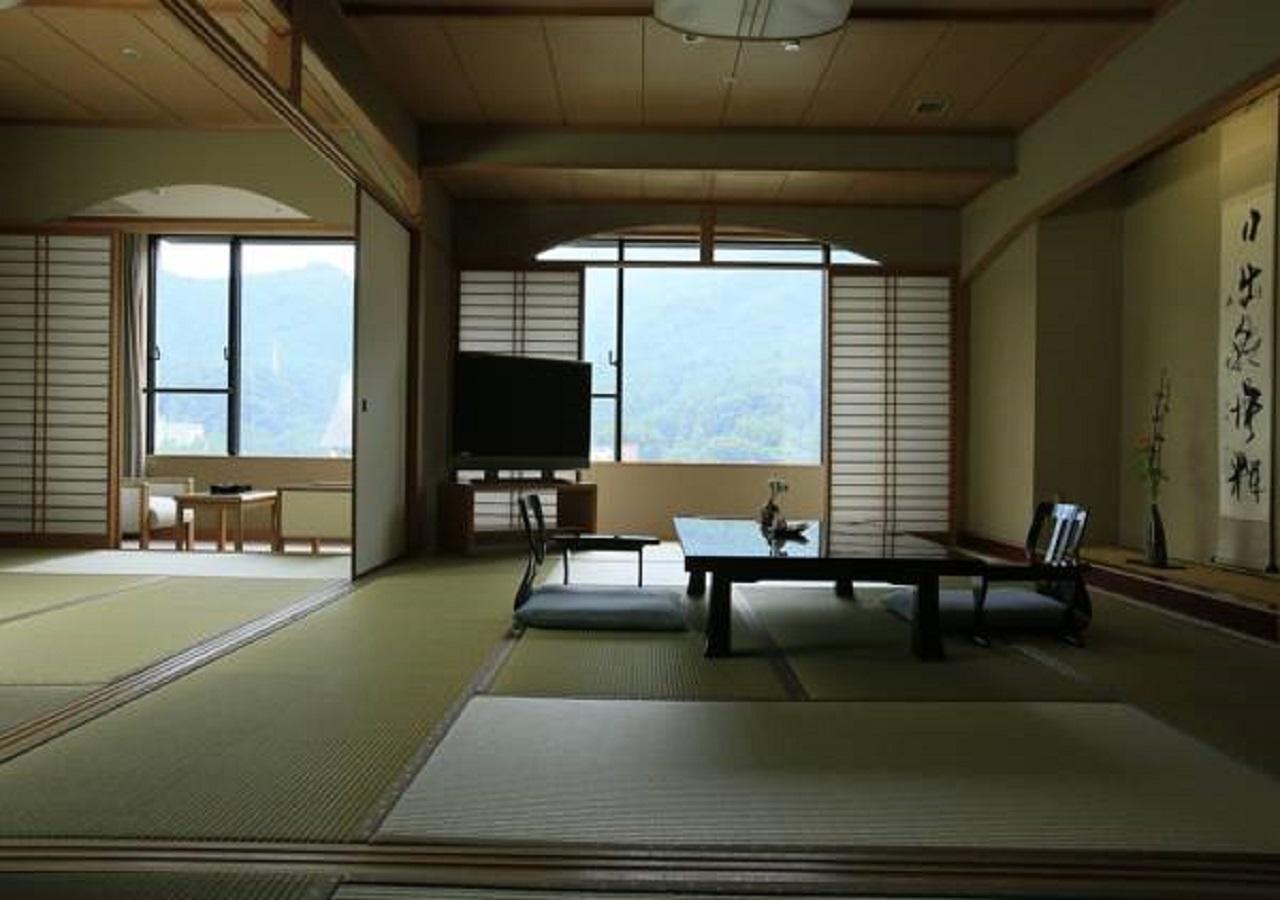 Отель Kinugawa Onsen Sanraku Никко Экстерьер фото