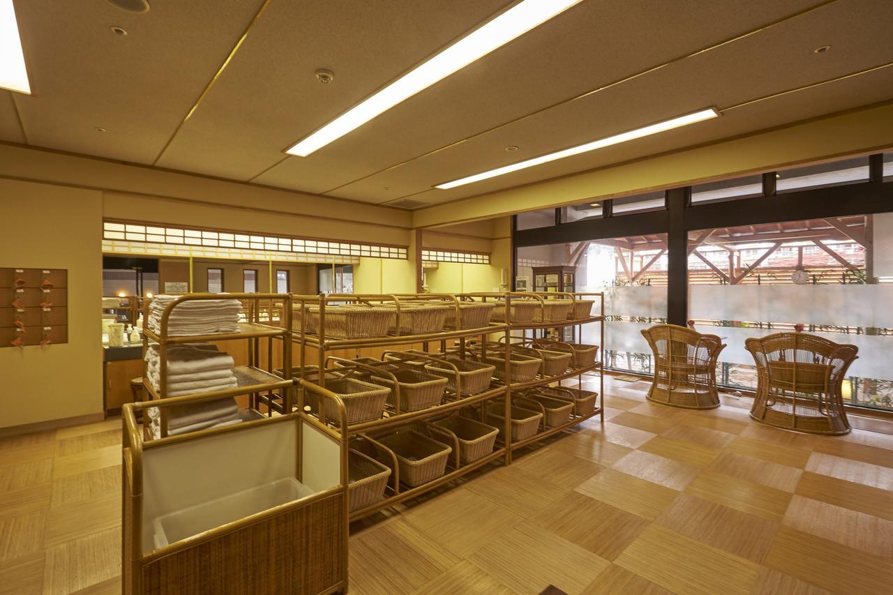 Отель Kinugawa Onsen Sanraku Никко Экстерьер фото